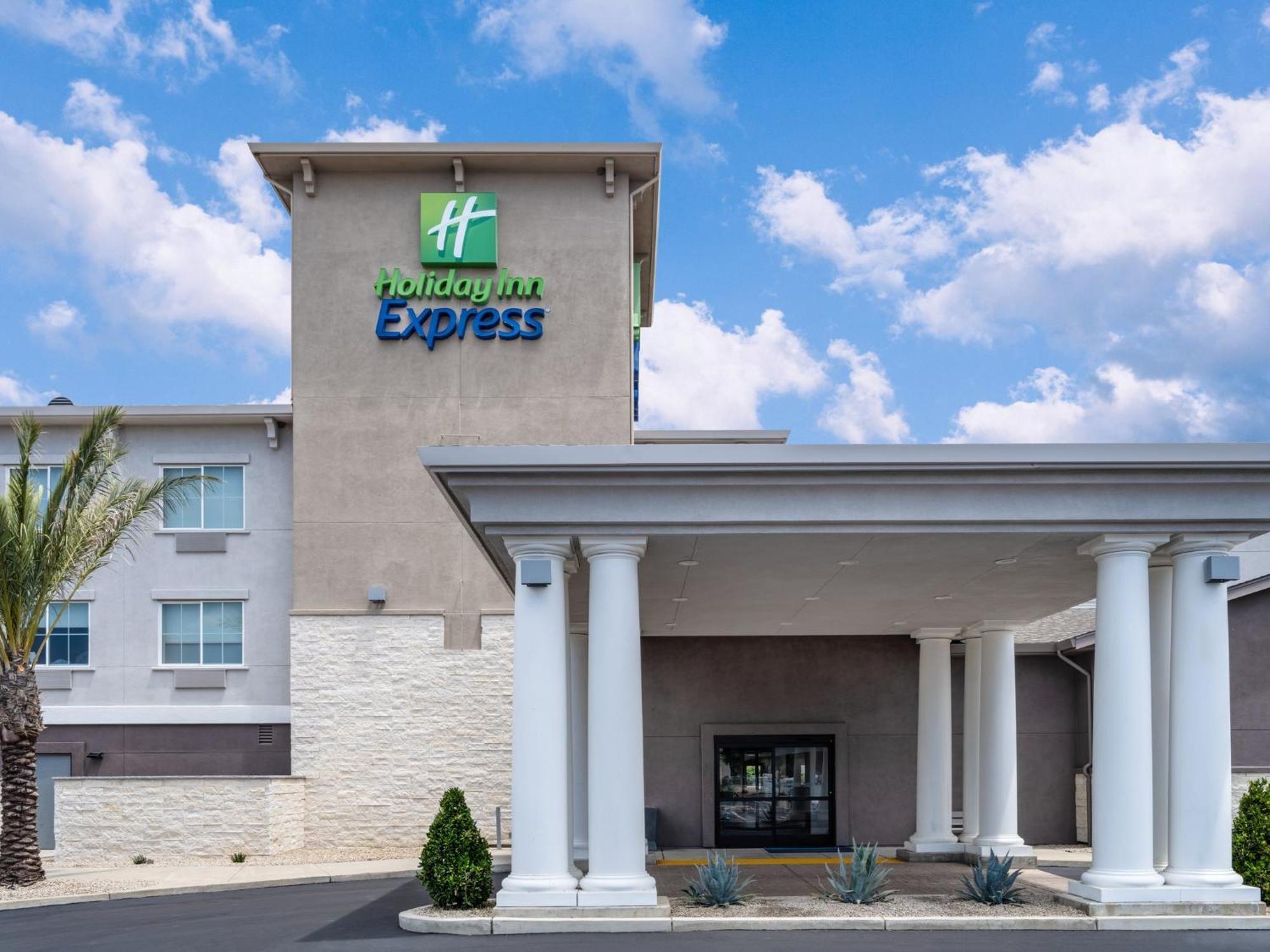 Holiday Inn Express Lodi By Ihg Eksteriør bilde